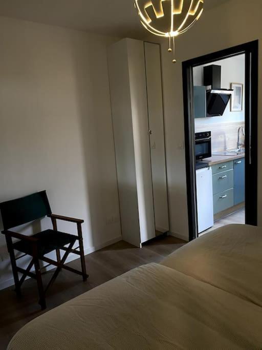 Entre Ville Et Campagne Appartement Cosy Avec Parking Et Terrasse Wood Coutiches Eksteriør billede